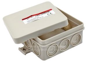 Кутия с капак FAMATEL 3052: 85x85x39 mm. Прахо и влагозащитена - IP55